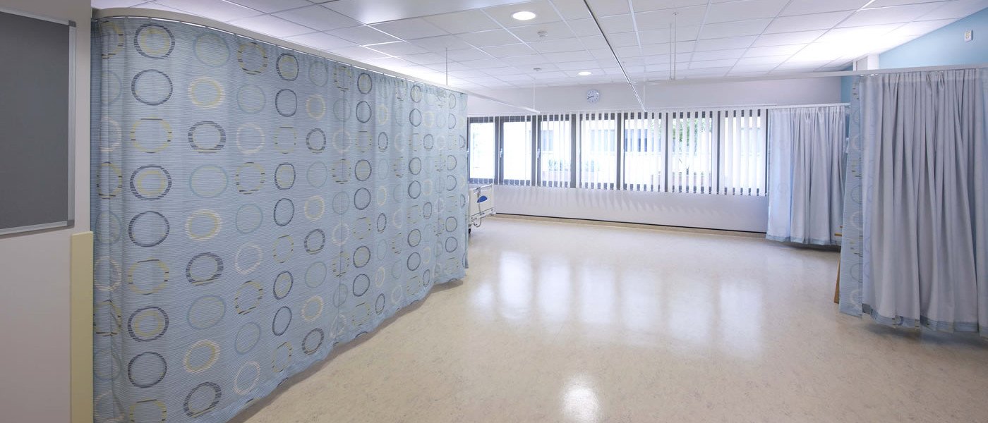 Cortinas para clinicas Lima Novolux — centro de salud